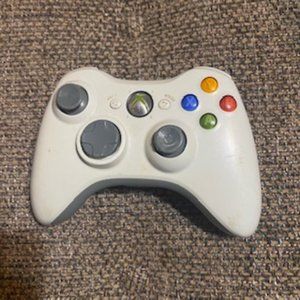 White Xbox 360 Controller/Remote